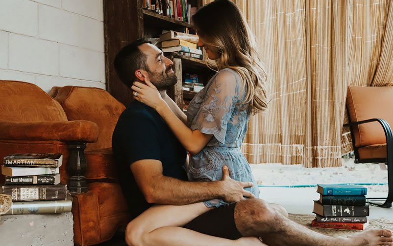 sugar baby with sugar daddy at home