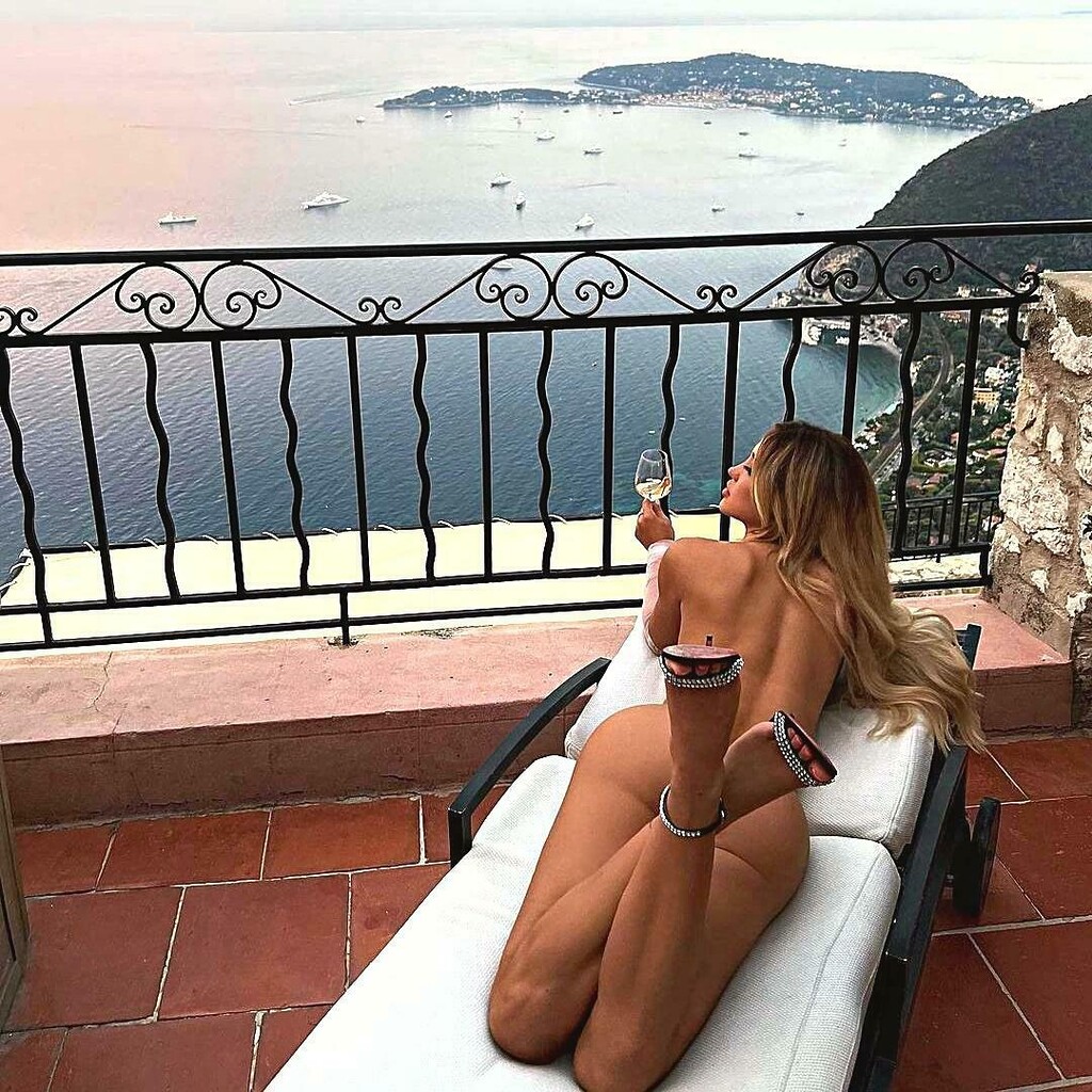 sugar baby on vacation