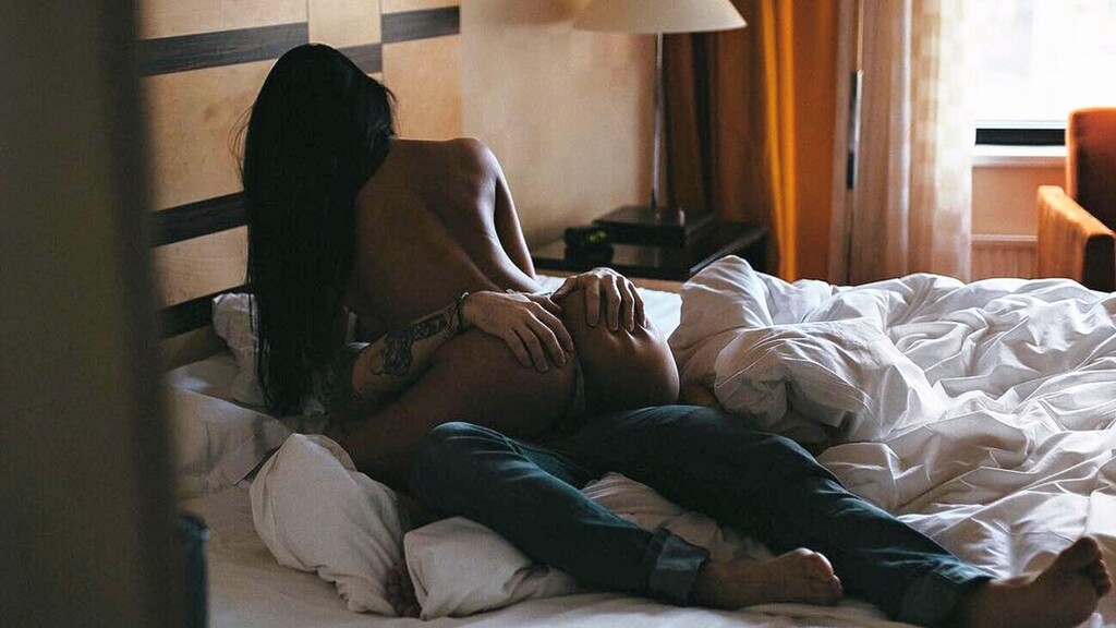 sugar daddy got intimate with sugar baby